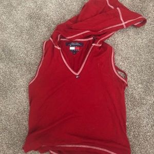 Tommy Hilfiger sleeveless hooded shirt